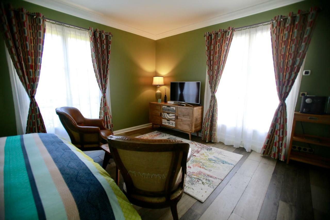 Bed and Breakfast Le Talisman Сен-Жермен-ан-Ле Экстерьер фото